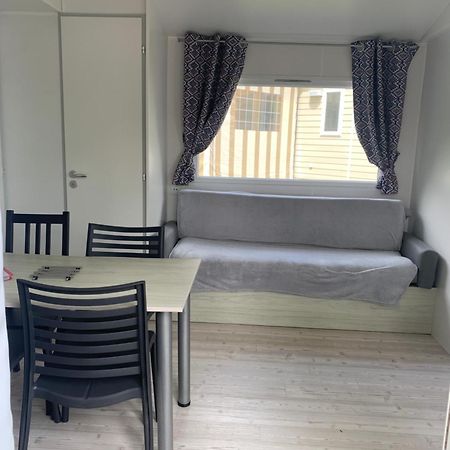 Mobil Home 10 M Et Mme Colas Litteau Luaran gambar